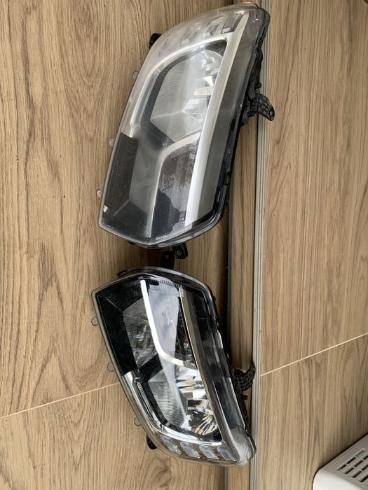 Far stanga/dreapta Dacia logan 2 facelift an 2017/2018/2019/2020