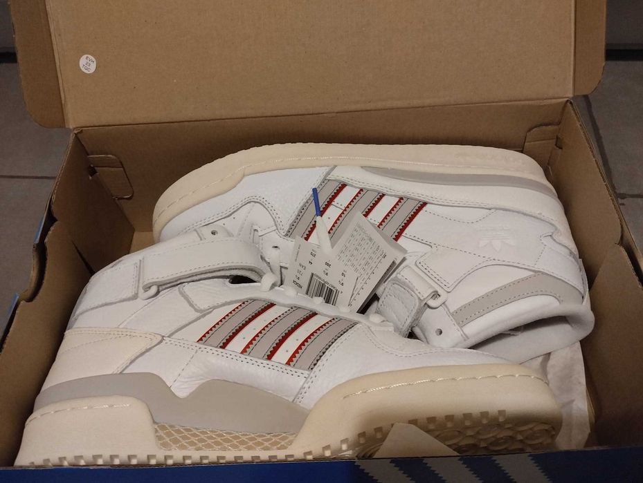 Adidas Forum Mid налични номер 44 нови с кутия, и номер 43 1/3