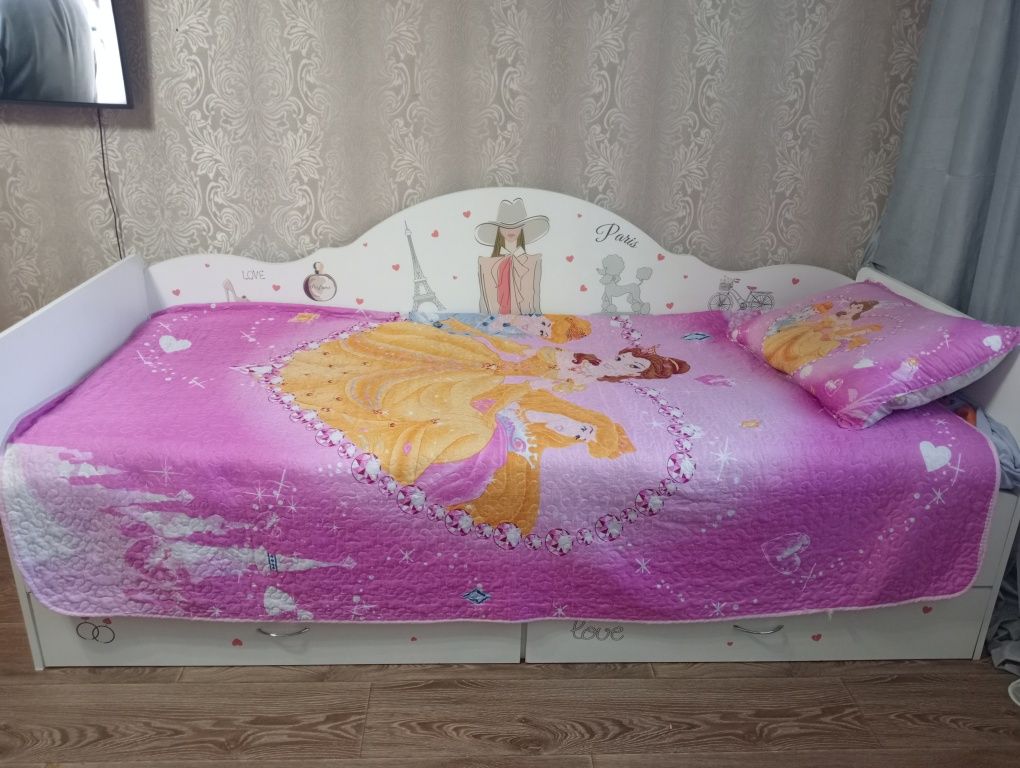 Продам кровать для девочки