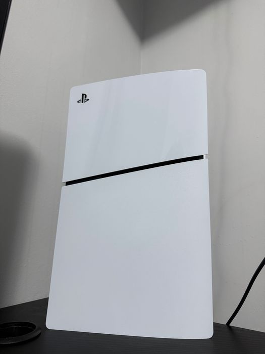PS5 + два джойстика