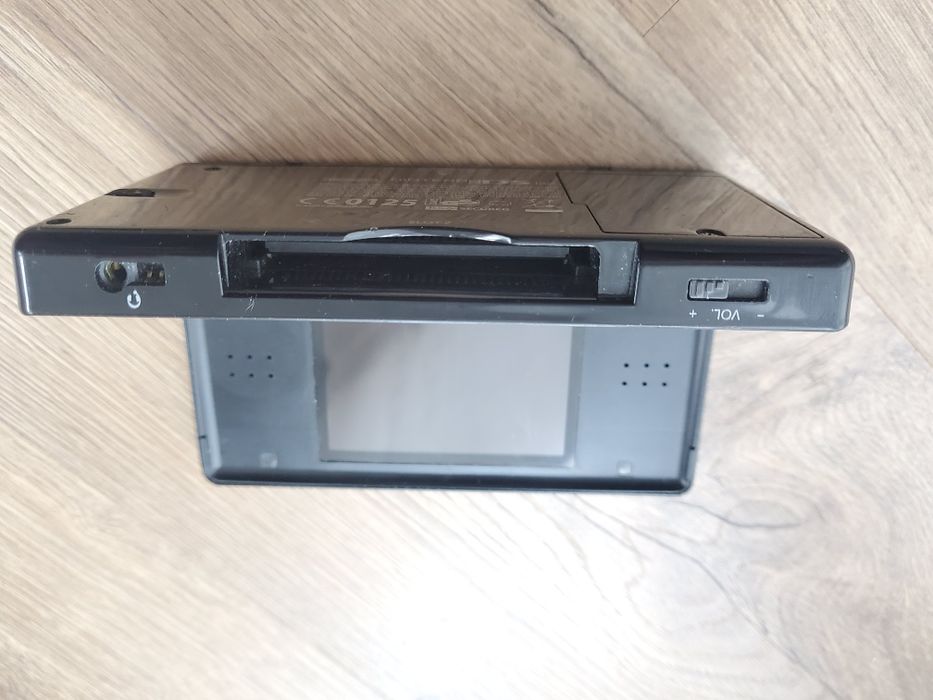 Nintendo DS Lite + 214 Игри