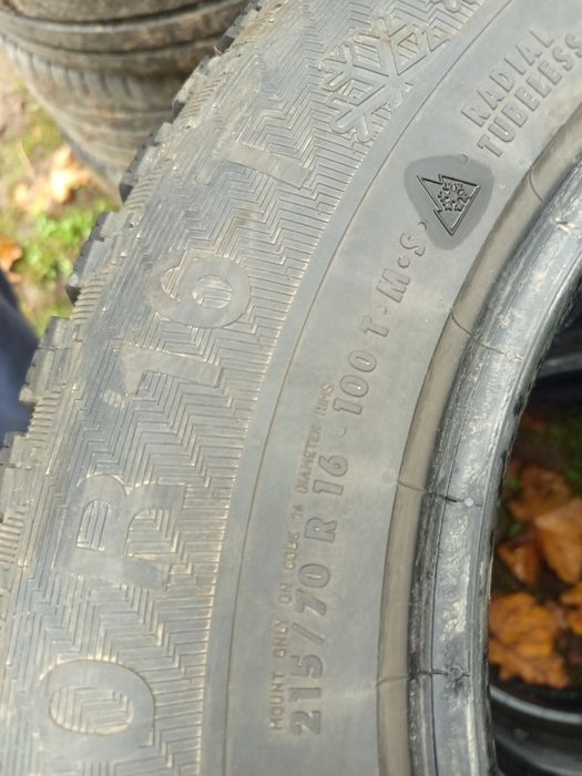 Зимни гуми 215 на 70 R 16
