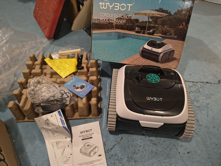 WYBOT C1 Роботизирана прахосмукачка за басейни за вкопани и надземни