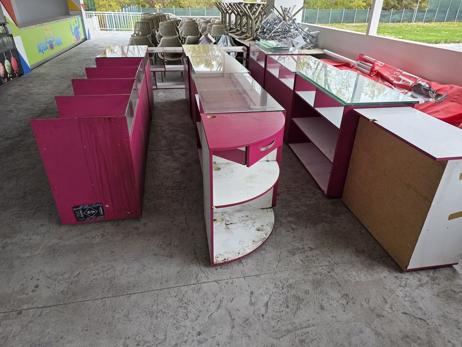 Мебели за магазин  за алкохол и цигари