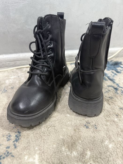 Отдам даром женскую овувь 36 размер