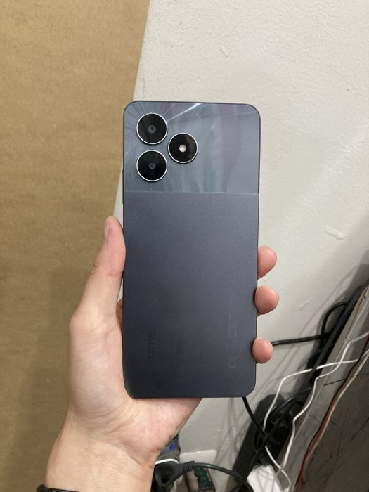 Realme note 50