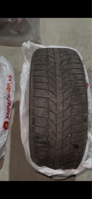 Шины Triangle 215/50 R17 в отличном состоянии
