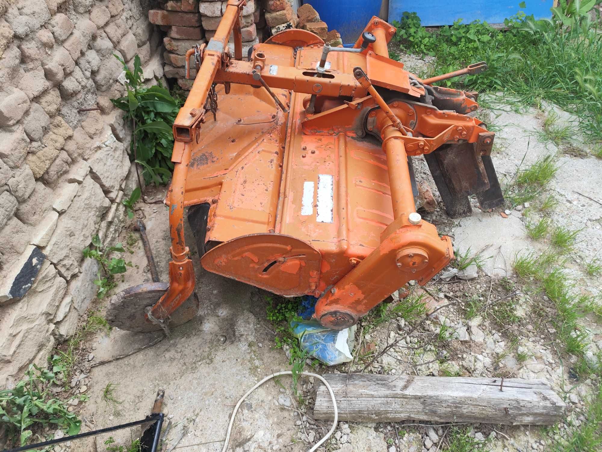 Kubota B70001 трактор