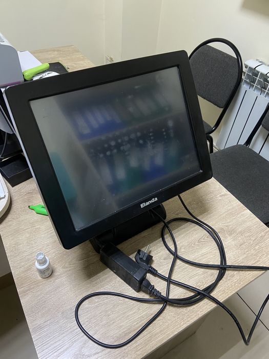 Кассовый аппарат Elanda T610 и денежный ящик и принтер комплекте идут