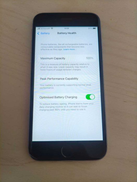 Apple iPhone 6S 64GB фабрично отключен телефон, без забележки като нов