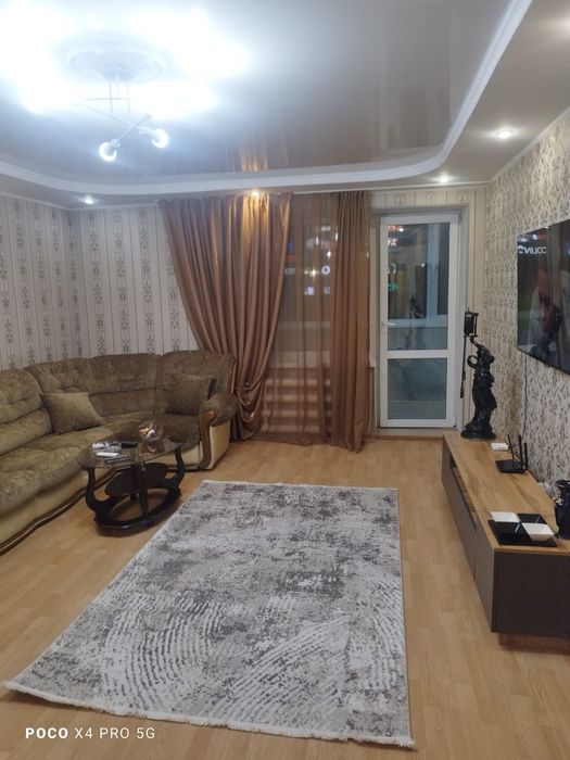 Сдаётся 5 ком 100 кв Достык мол