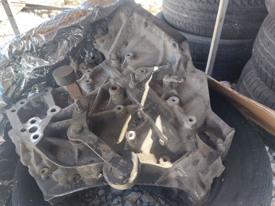 Скоростна кутия за тойота Ярис 2014,1.4,90кс