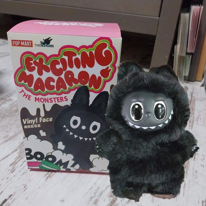 Labubu Exciting Macaron Black, Labubu Black , Черно лабубу The Monster