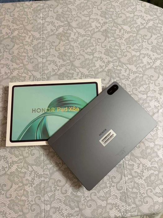 Таблет Honor X8a
