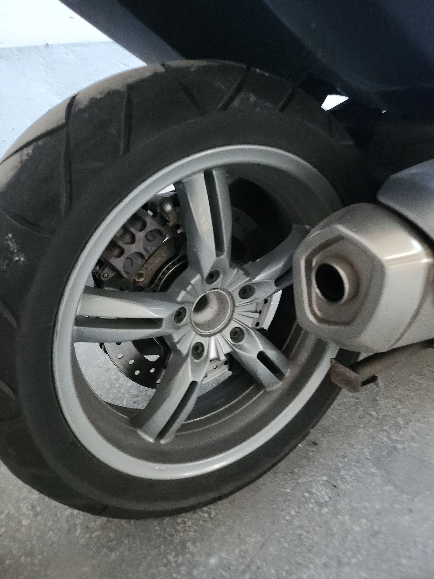 Мотоциклет БМВ GT 650