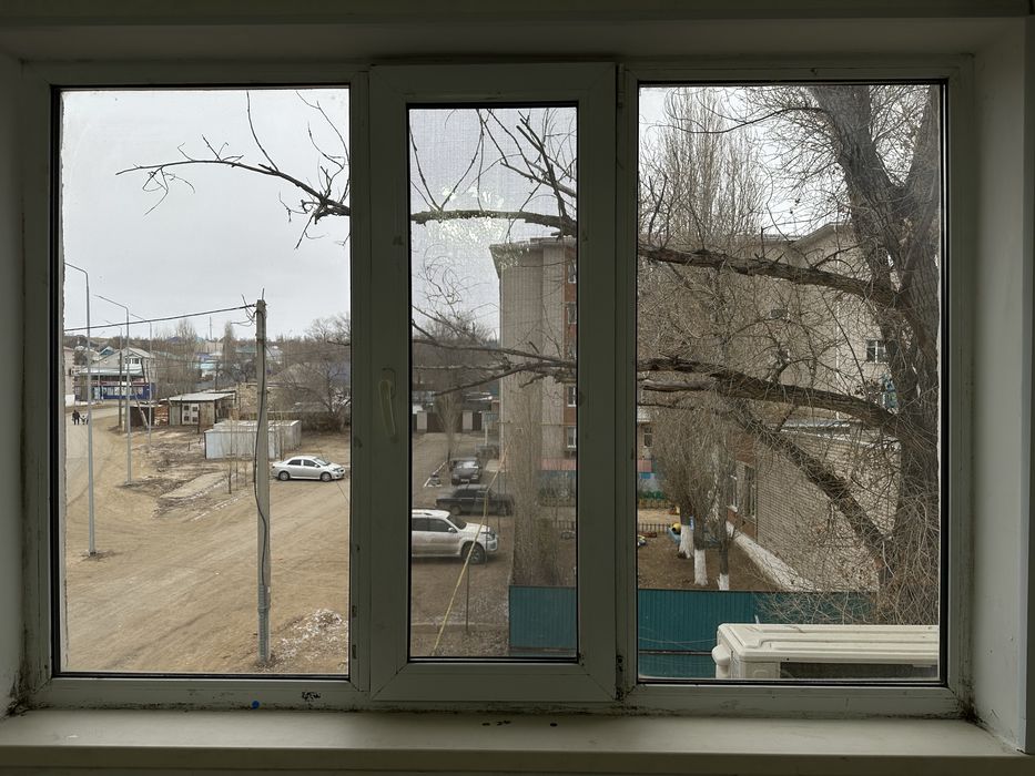 Буу окно для сарая