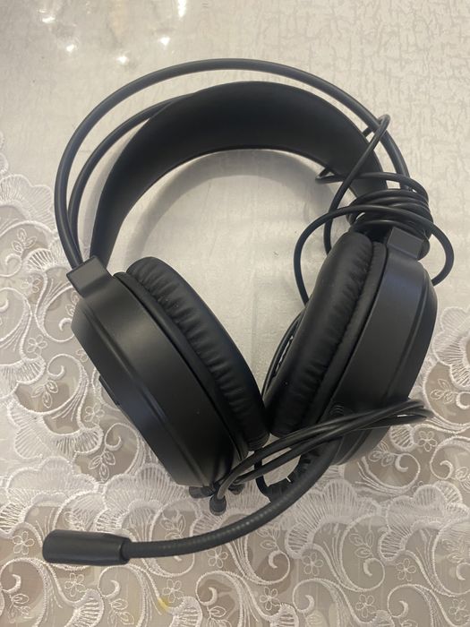 Наушники с микрофоном в отличном состоянии