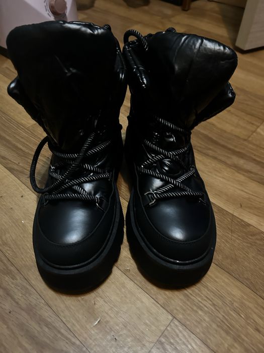 Продам женскую обувь