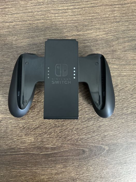 Vand nintendo switch oled cu joc mortal kombat 1