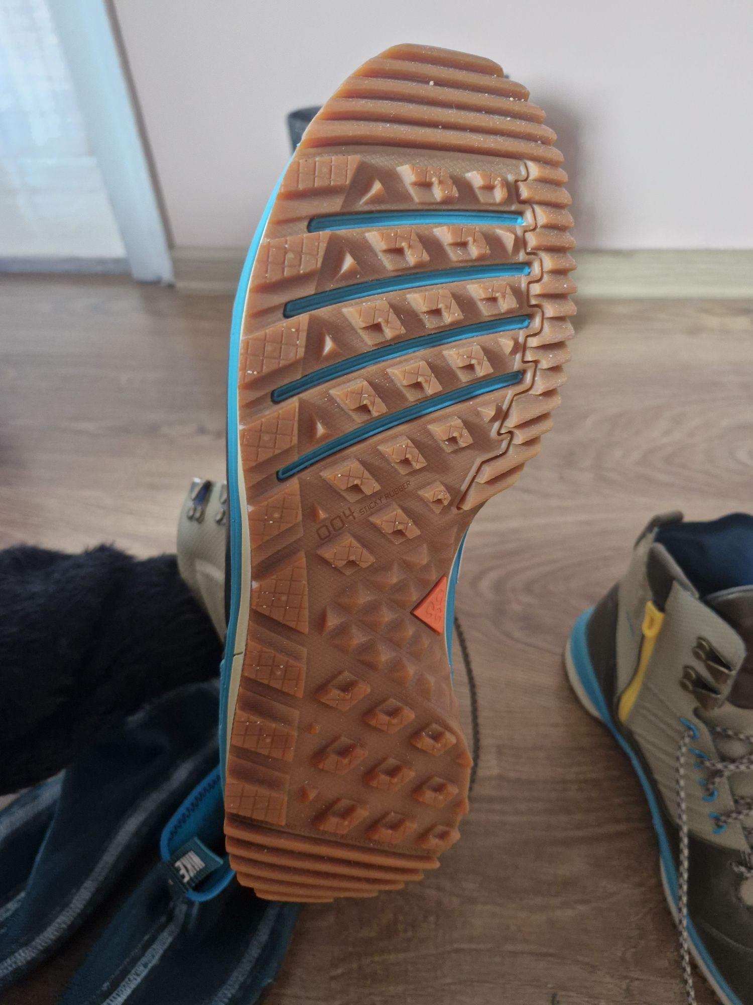 Зимни обувки Nike