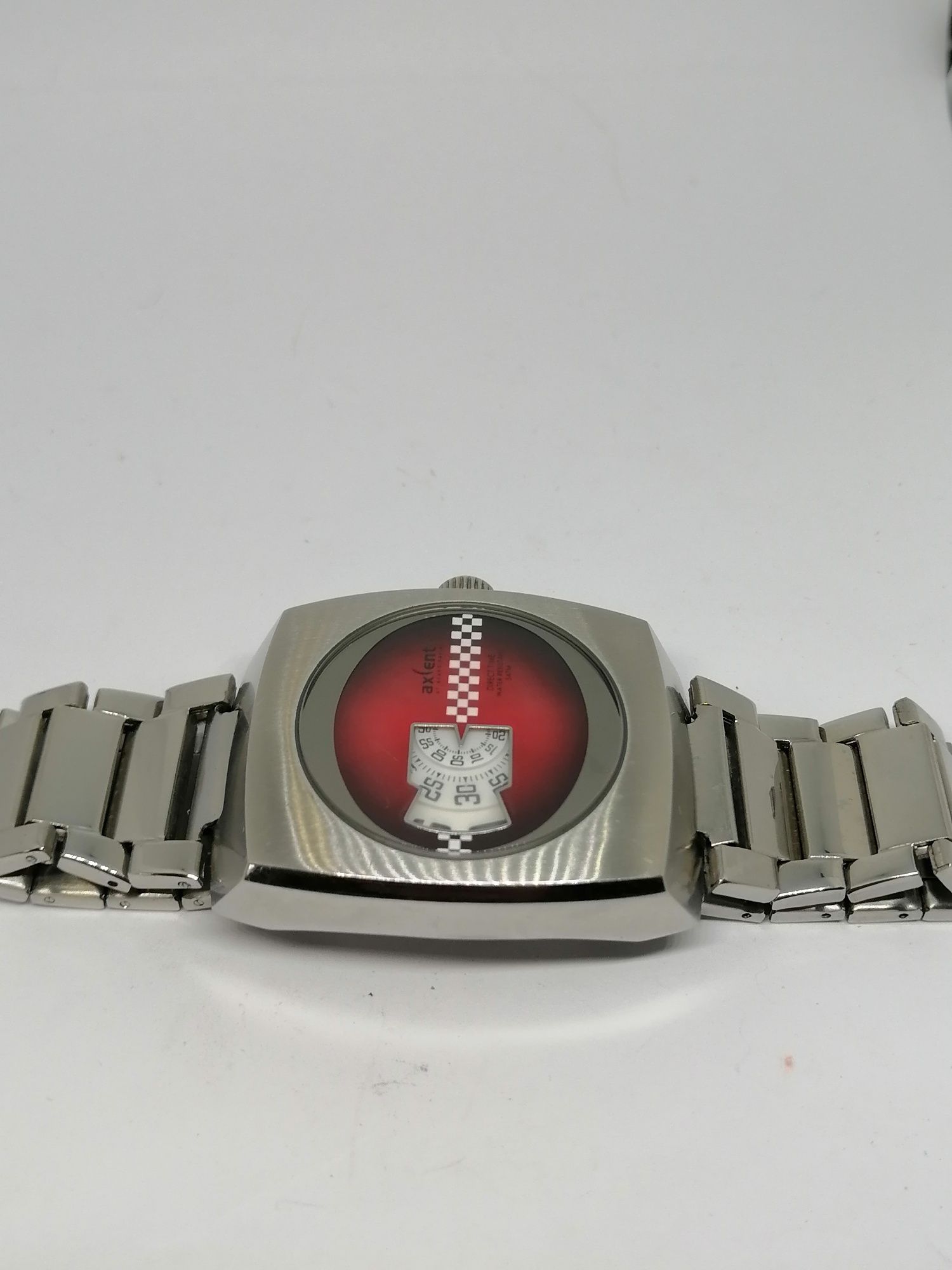 Швейцарски кварцов часовник Axent 2005 г