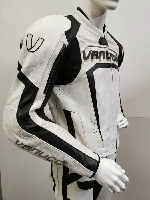 Costum moto piele marca Vanucci marime 50/52