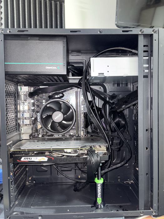 Schimb cu laptop! Pc gaming powerd by asus