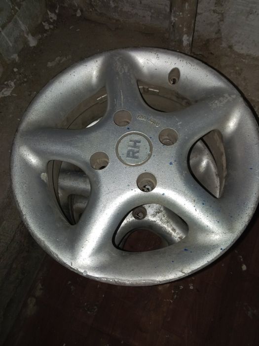 Продам комплект дисков титанка р 14