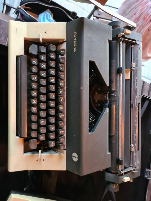 Пишещи машини Olympia 2бр.