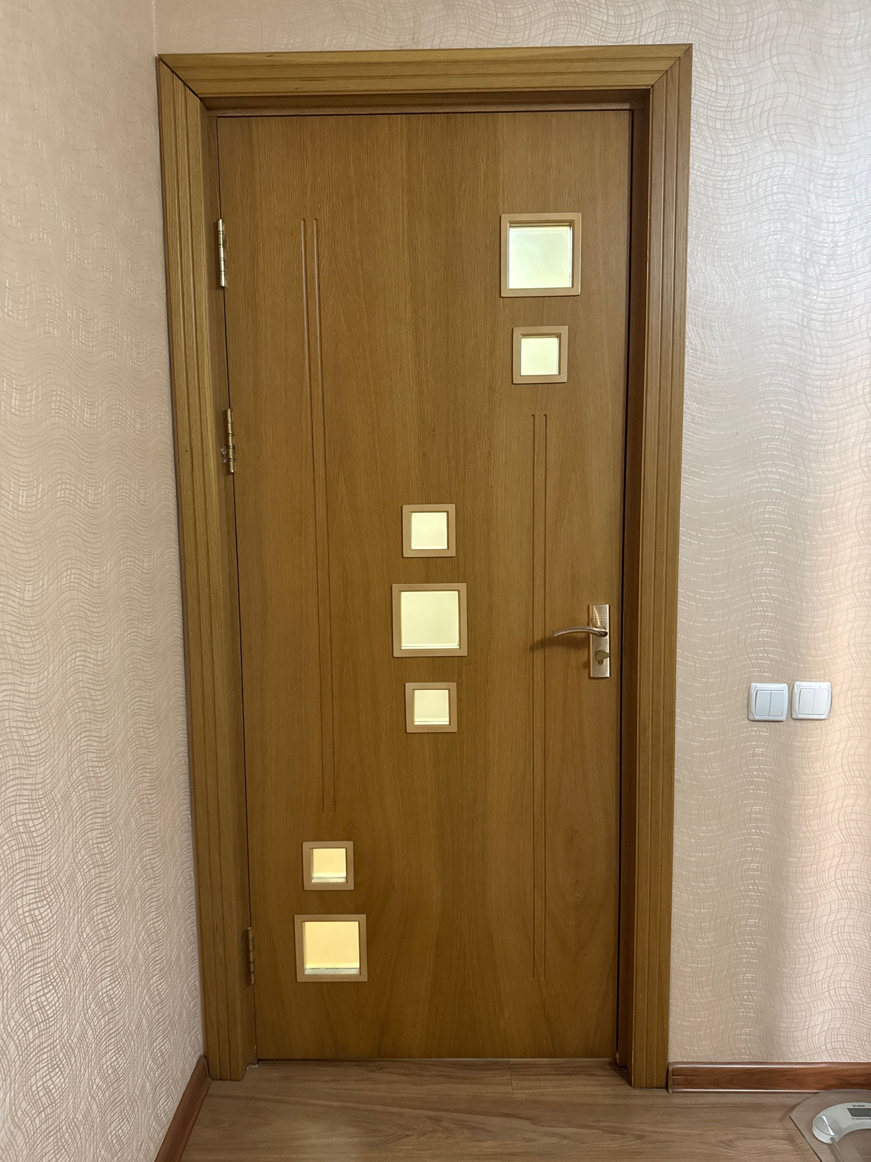Продаю б/у двери в отличном состоянии