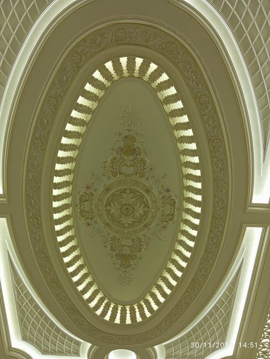 Tiyaga Tyga lepka quyib yopishtiramiz gipis