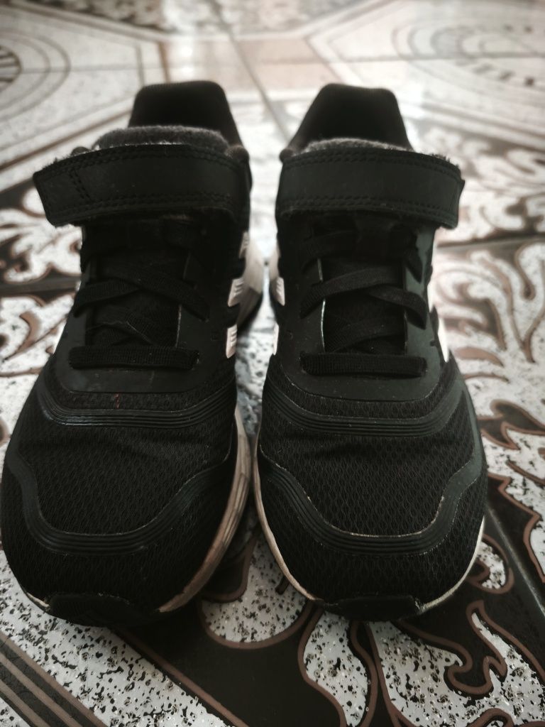 Adidas Duramo 10( цена за чифт)