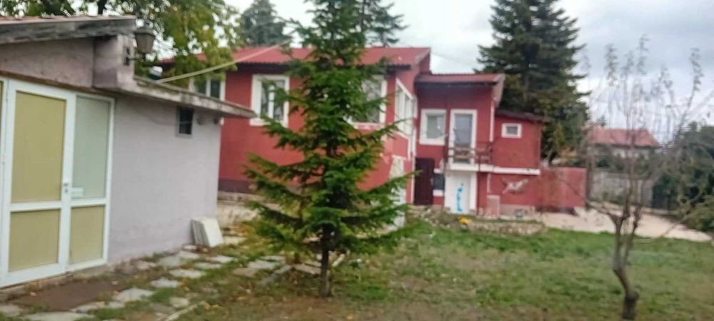 Продавм Урегулиран поземлен имот в м-ст Ален Мак с площ 1134 кв.м.