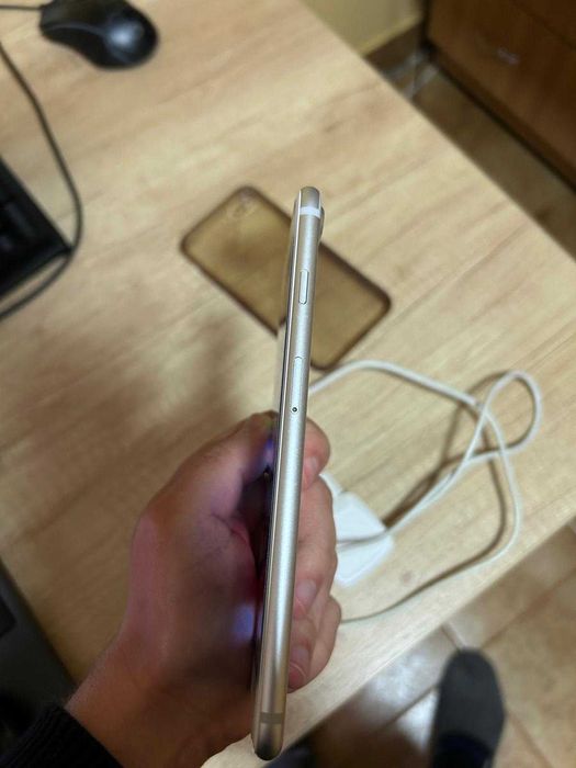 Iphone 7 plus 128GB baterie schimbata husa si incarcator.