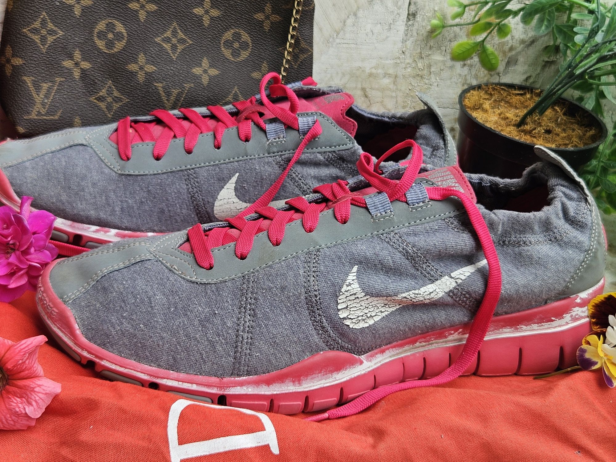 Nike орогинални кецове N42