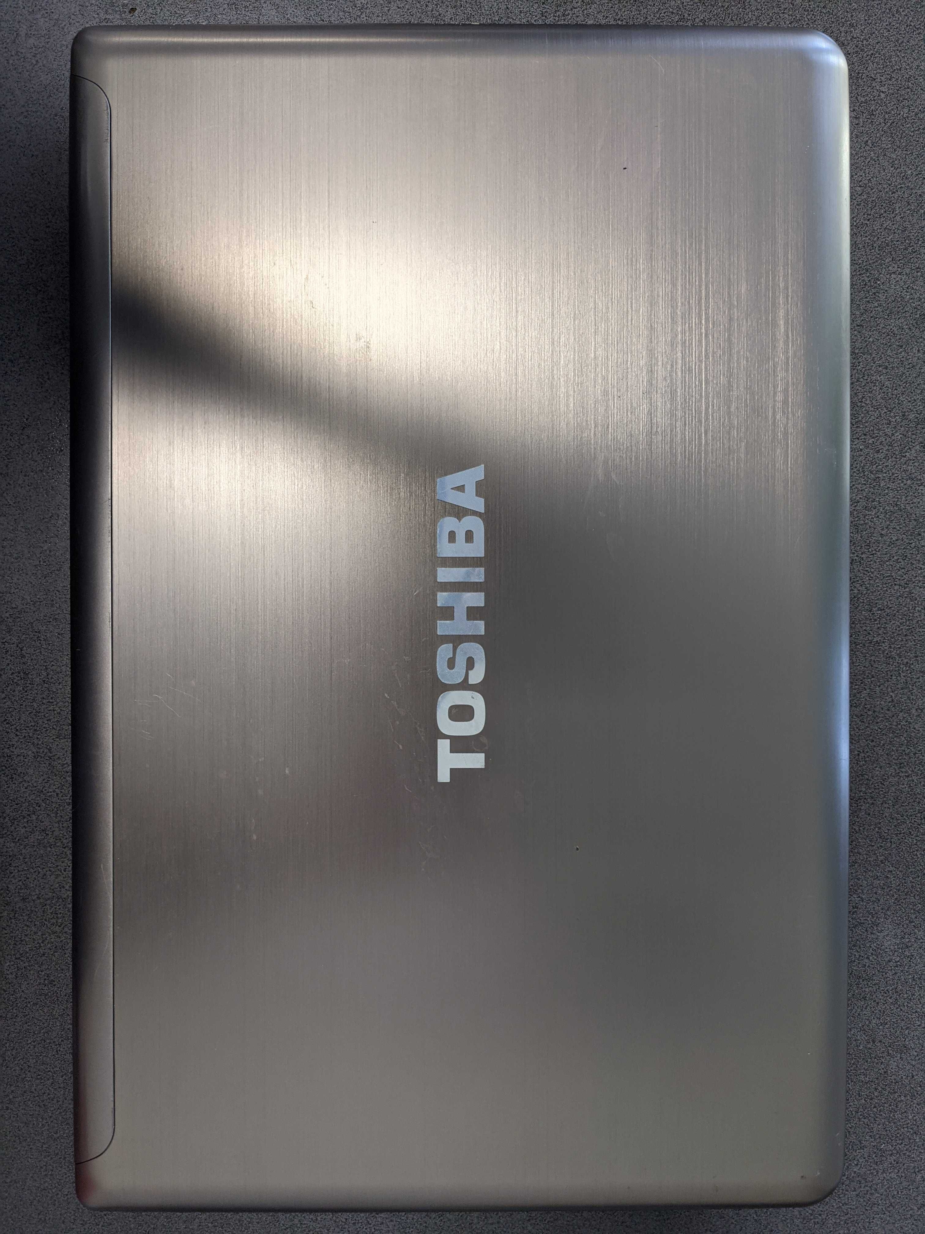 Dezmembrez Toshiba P850-33M Complet