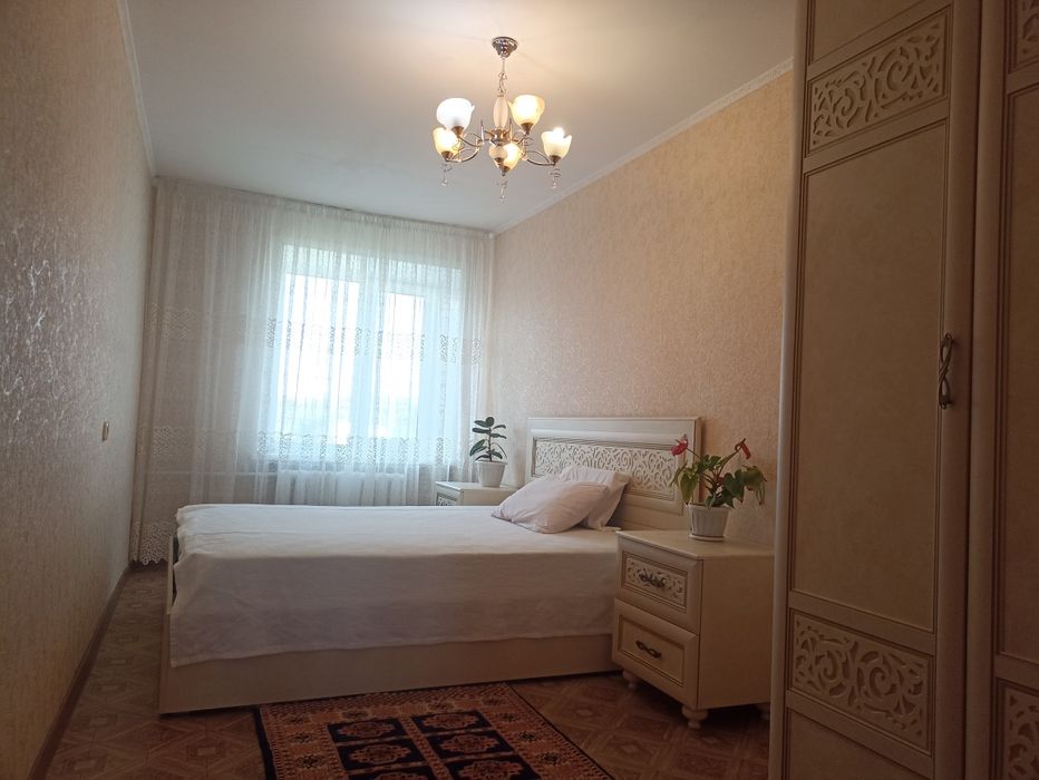 Кровать 160*200 с подьемным механизмом + матрас - >