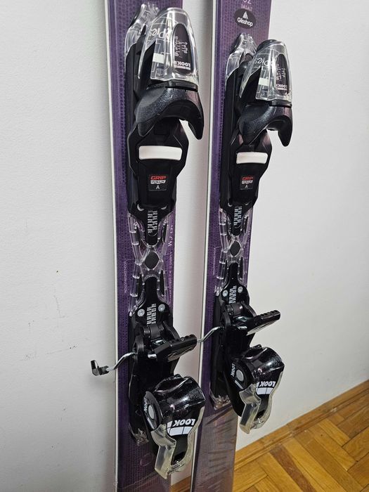 NOU Schiuri Rossignol 24/25 W 82 Basalt Xpress (151 cm) + legaturi