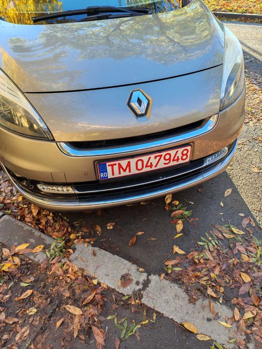 Renault Grand Scenic Bose Edition 7 locuri 2013