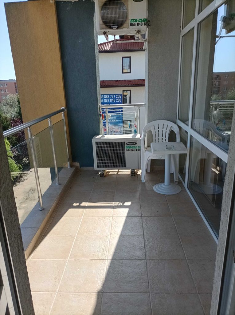 Продава се Двустаен апартамент в Несебър - 66 кв.м за 985 €/кв.м - Снимка #11