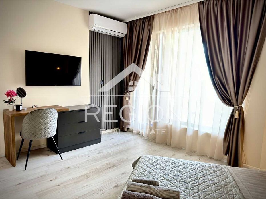 Дава се под наем Двустаен апартамент в Варна, Бриз - 120 кв.м за 700 € - Снимка #11