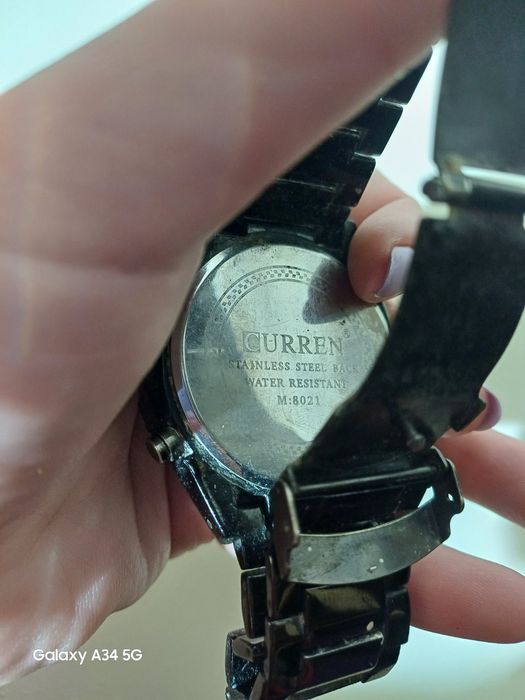 Часовник curen..