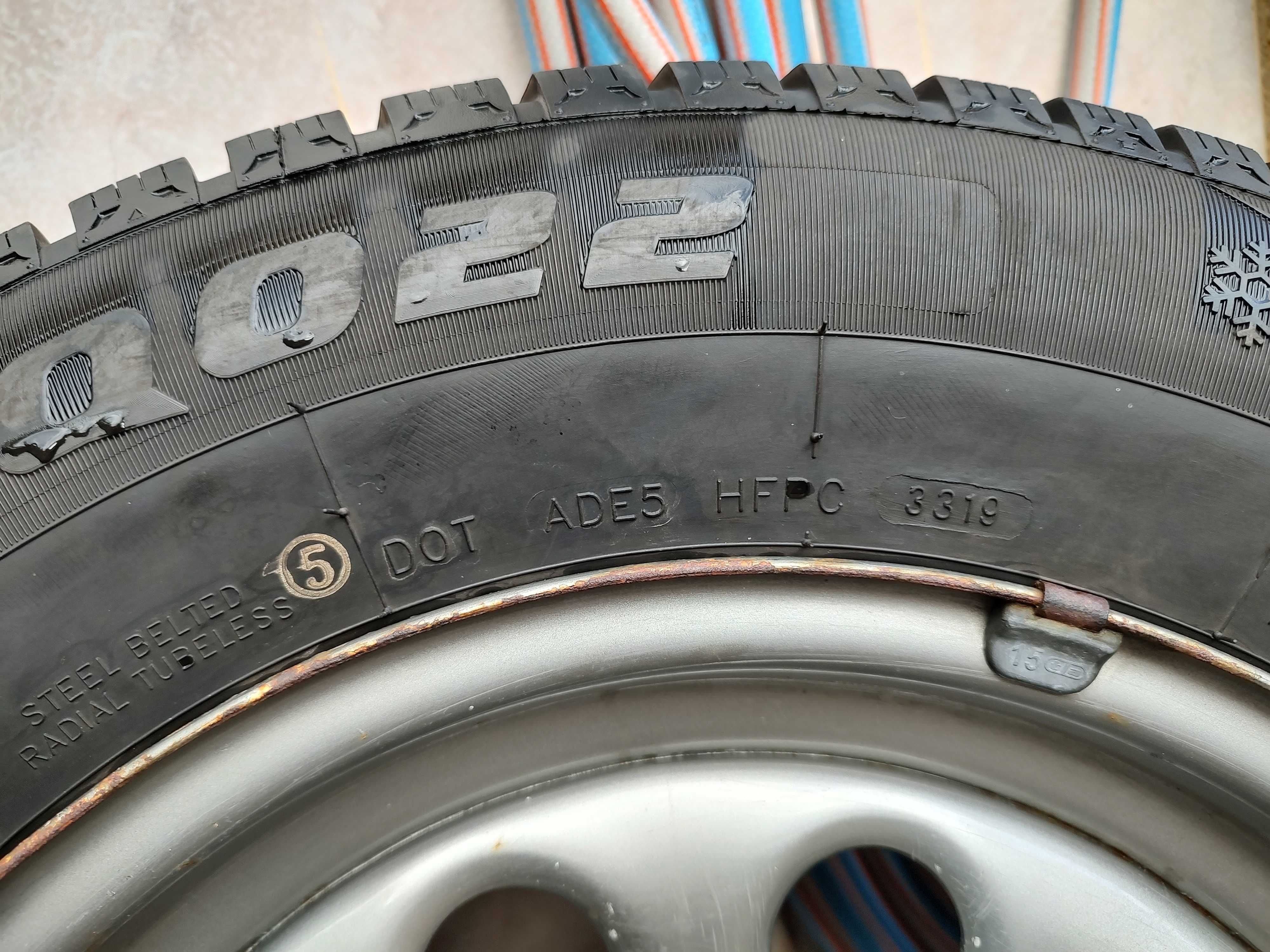 Vand Jante cu anvelope 205/70 R15