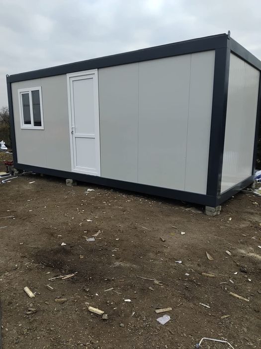 Containere modulare Birouri | Spatii Comerciale | Locuinte | 6 x 2.40m