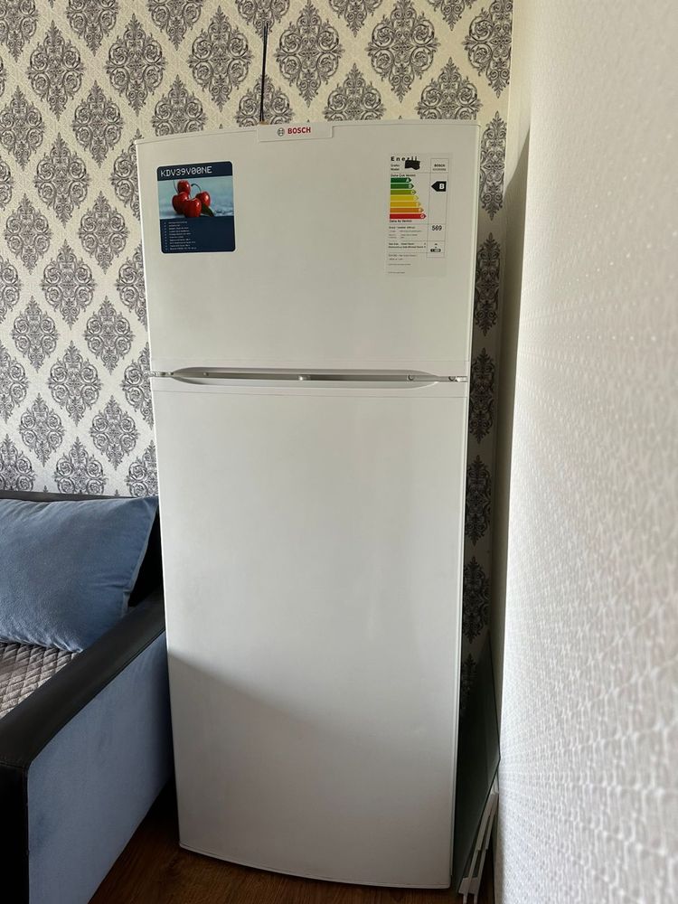 Холодильник Bosch в прекрасном состоянии