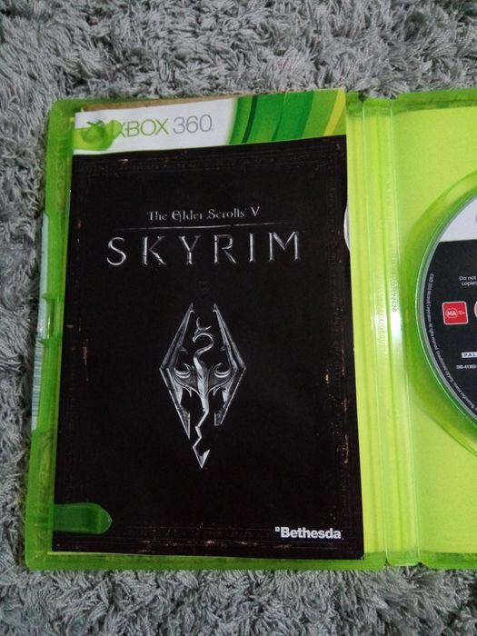 Transport curier 16 lei Joc/jocuri The Elder Scrolls V Skyrim  Xbox36