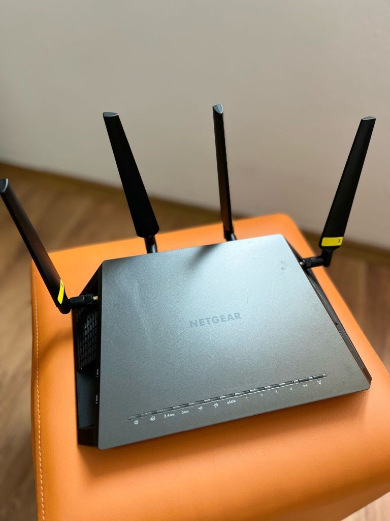 Router netgear x 4 7500 v1   2350