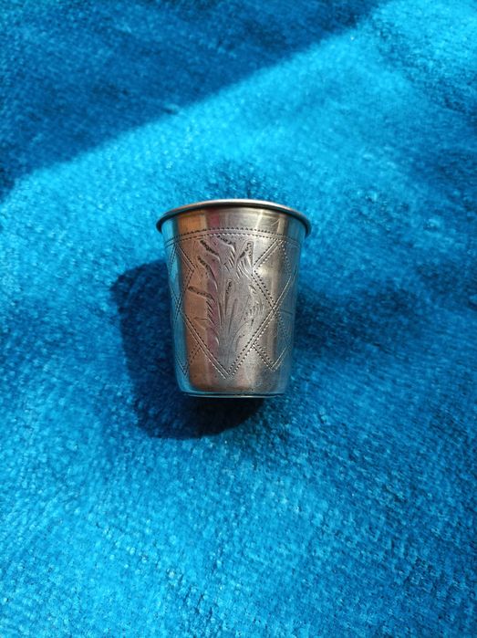 Стара сребърна чаша Царска Русия