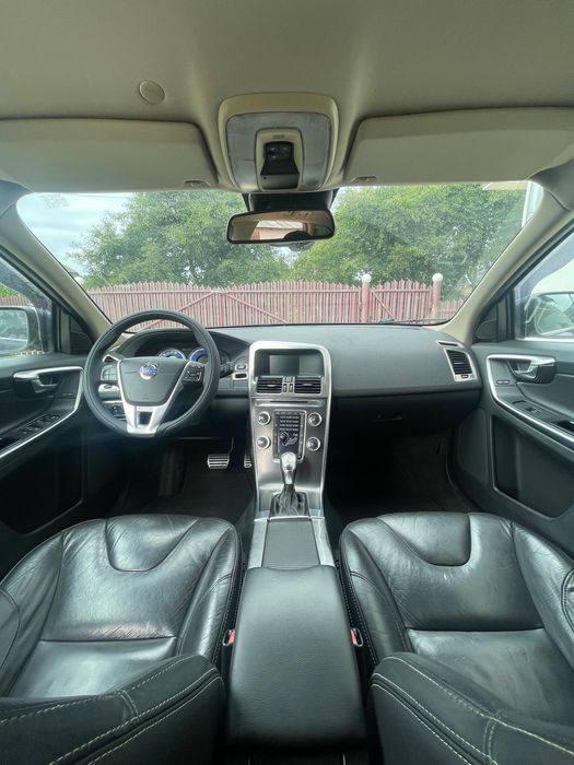 Volvo xc60 R-design 2.0 diesel 163cp 2012