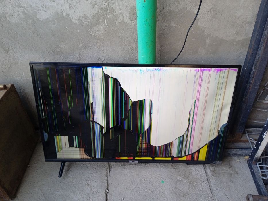 Продам телевизор нерабочий на запчасти
